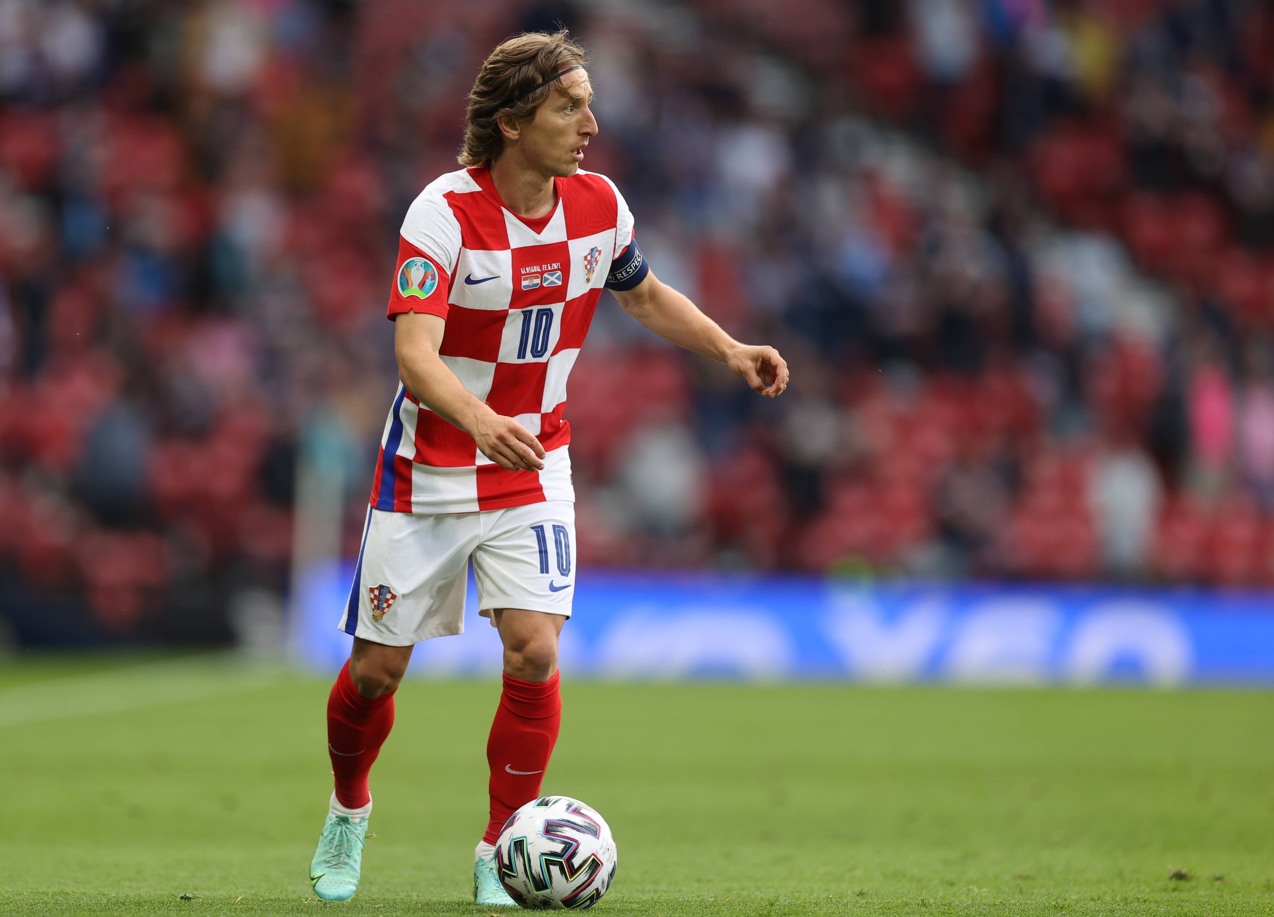 德转列冬窗可能离队11人阵容：恩德里克、特狮、梅努在列