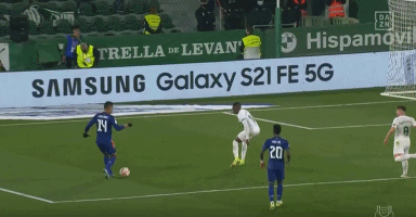 3-2！意大利女排豪取11连胜 埃格努+安娃轮番轰炸 瓦尔加斯26分难救主