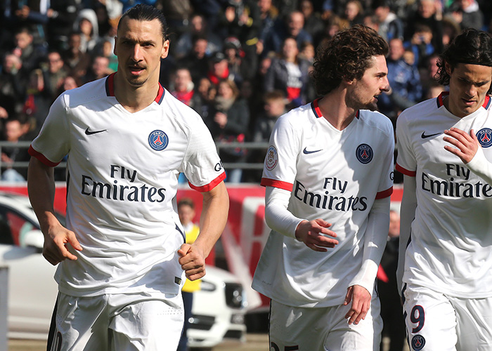 篮球篮网球队更换战术，提高进攻效率