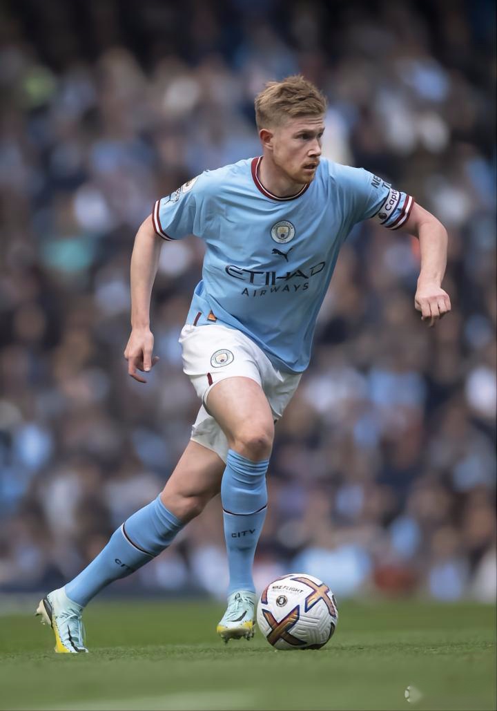 法国客场3-1逆转阿塞拜疆，马特塔、阿克利乌什破门，古斯托两助攻