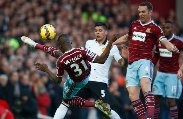 RMC：姆巴佩在上周联赛遭受膝盖撞击，并最终带伤踢完比赛